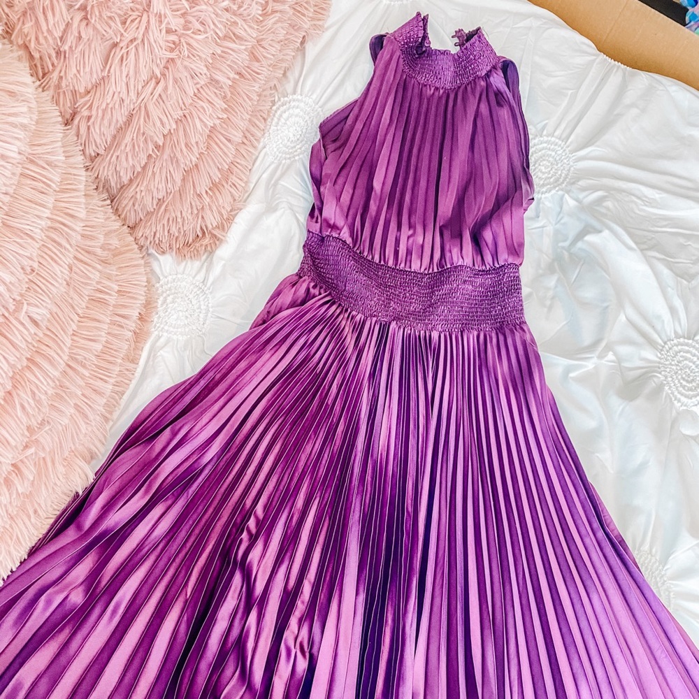 DO+BE Pleated Midi Dress Size M